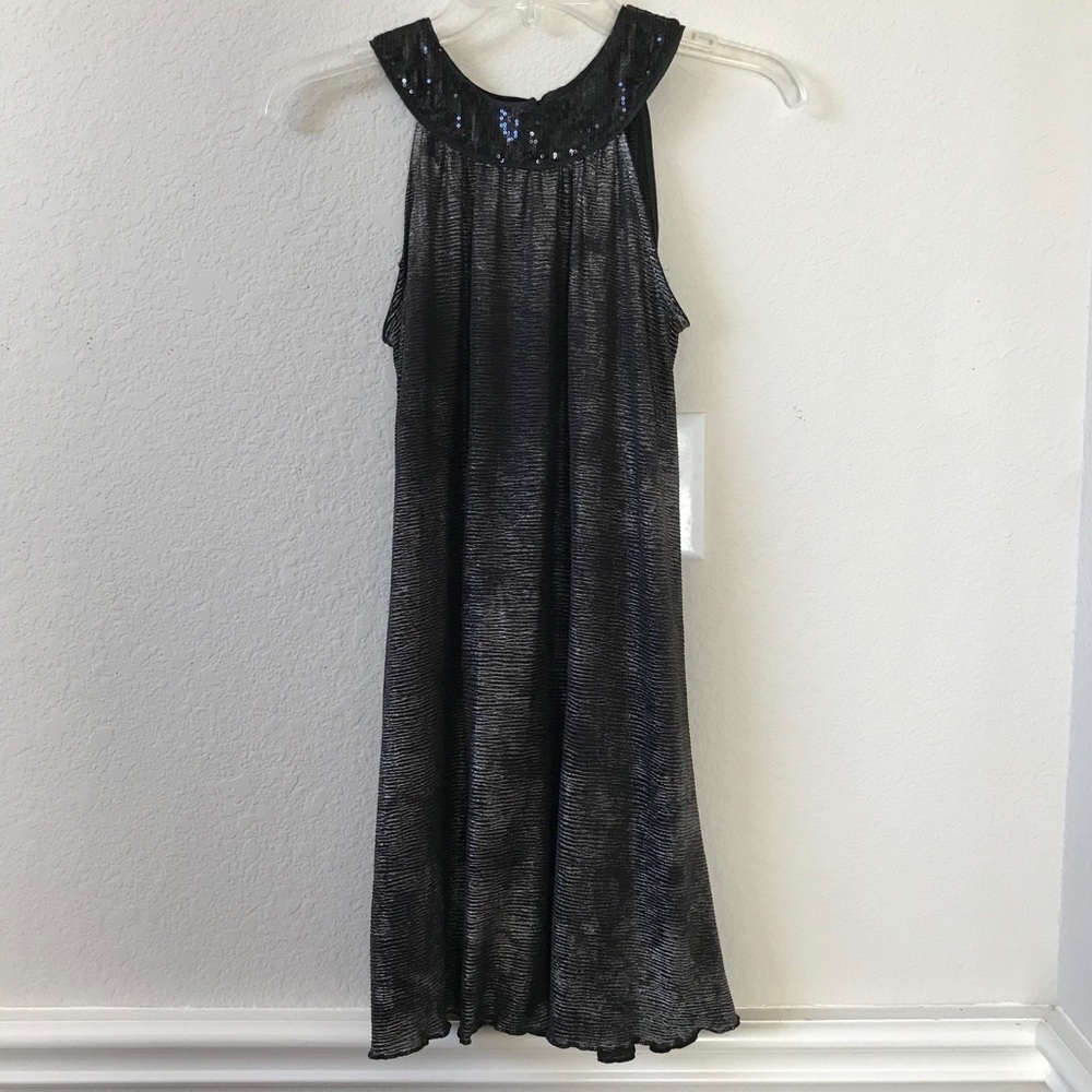 Lemon Kiss Silver Black Shimmering Formal Dress